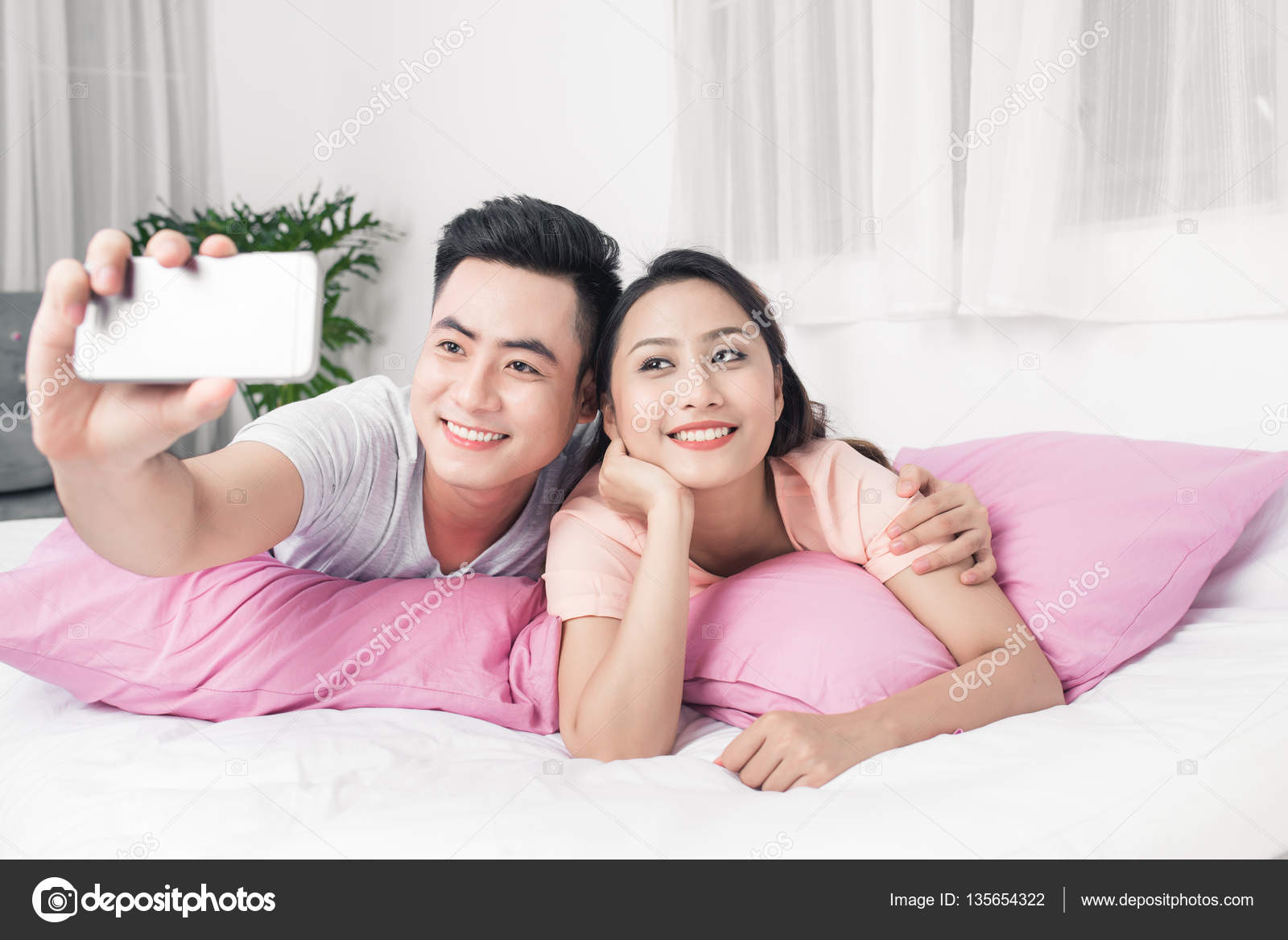 Junges Asiatisches Paar Junges Asiatisches Paar