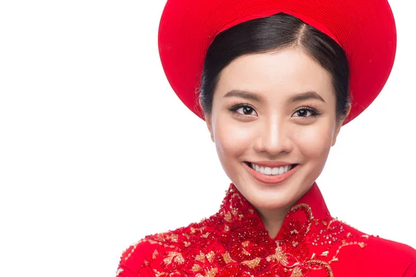 Portret van een mooie Aziatische vrouw op traditionele festival kosten — Stockfoto