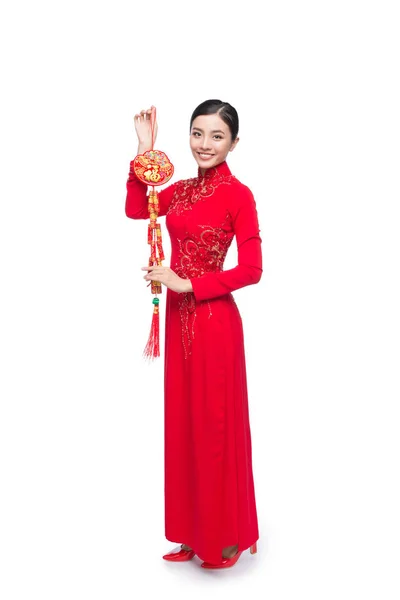 Toute la longueur d'une belle femme asiatique sur le festival traditionnel c — Photo
