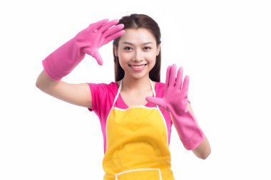 Genç Asyalı hizmetçi 