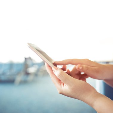 cep telefonu holding eller