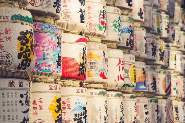 日本清酒桶的集合 — 图库照片