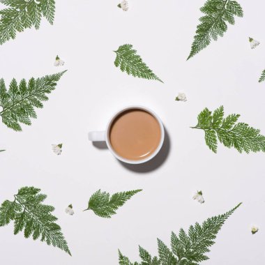 yeşil yaprakları desen Kupası ile