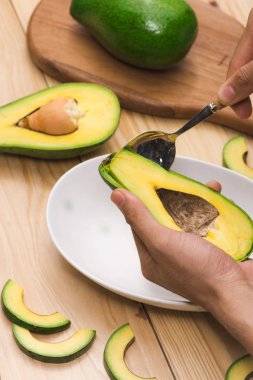 taze organik avokado