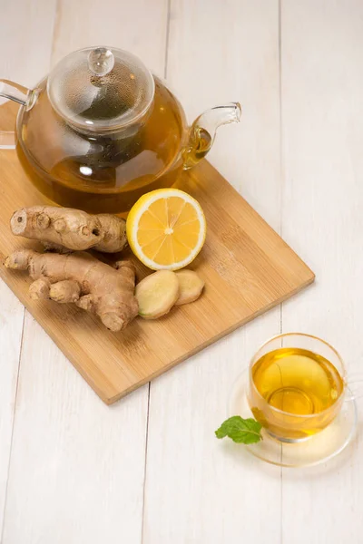 Cup of ginger tea with lemon — Stock Photo, Image