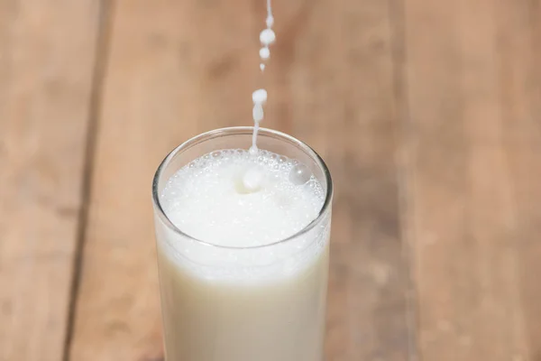Mleka. Zamknij się obraz mleka — Zdjęcie stockowe