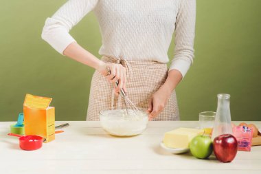 Kadın Pişirme Keki.