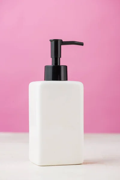 Composition with shampoo bottle — Stock Photo, Image