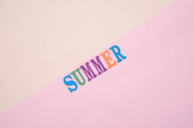 Renkli harflerle yaz kelime 