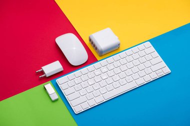 Beyaz office nesneleri 