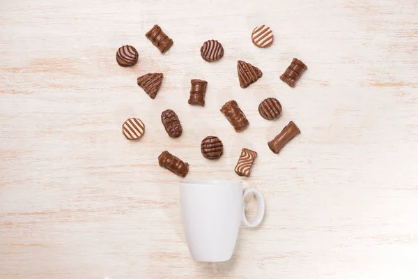 Шоколадное молоко и шоколад — стоковое фото