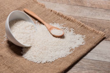 çiğ pirinç yasemin