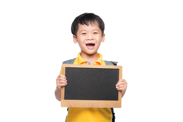 Niño pequeño sosteniendo pizarra — Foto de Stock