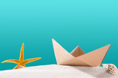 Origami kağıt tekne