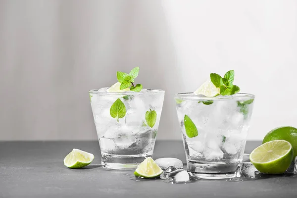 Mojito cocktail glasses — Stock Photo, Image