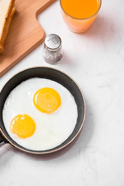 Easy quick breakfast — Stock Photo, Image