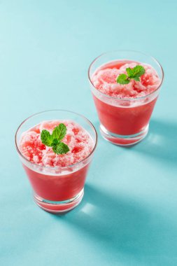 Karpuz suyu gözlük