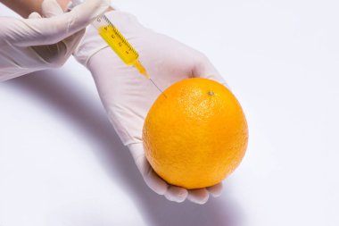 portakal ve şırınga ile deneme