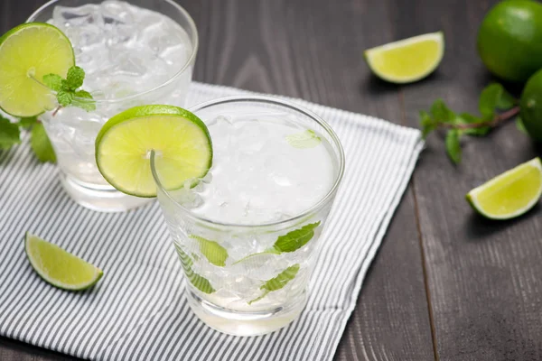 Limonlu taze kokteyl