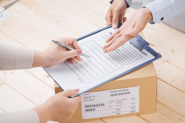 Teslimatçı alma sunulması