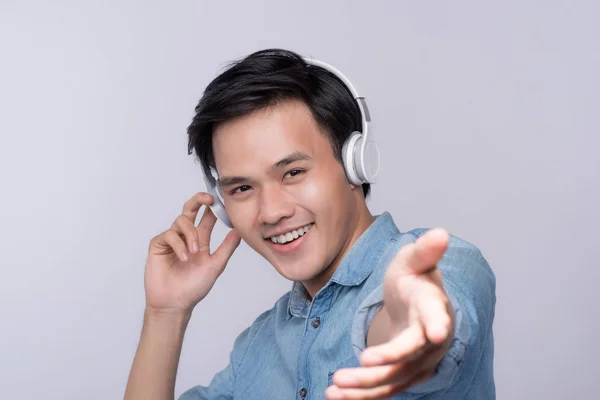 Casual man with headphones — Stock Photo, Image