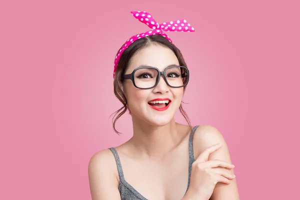 Asiatische Mädchen in Brille — Stockfoto