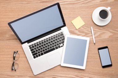 dizüstü bilgisayar, tablet ve akıllı telefon