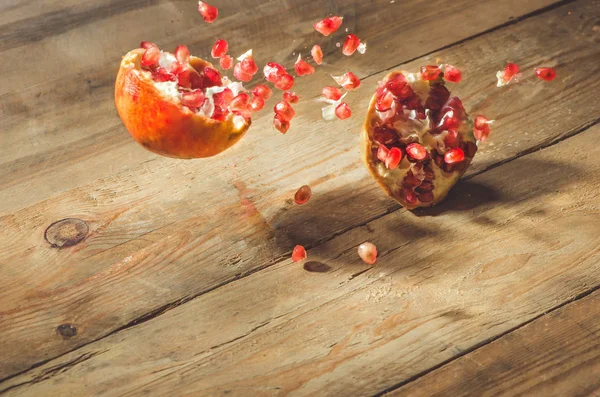 Nar suyu ve tohum ile