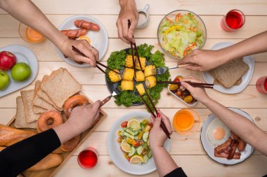 birlikte yemek insanlar