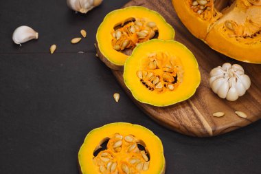 Olgun kabak parçaları