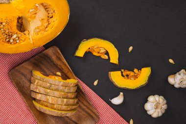 Olgun kabak parçaları