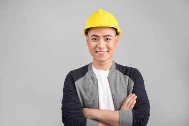 yakışıklı Asya mühendisi 