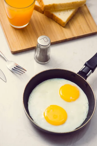 Fried Eggs Frying Pan Toasts Orange Juice Breakfast White Background — Stock Photo, Image
