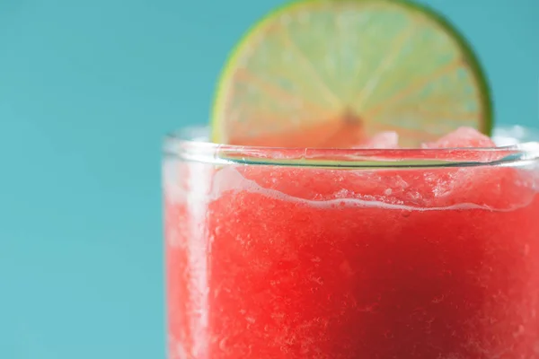 Friska Vattenmelon Smoothie Ett Bord Trä — Stockfoto