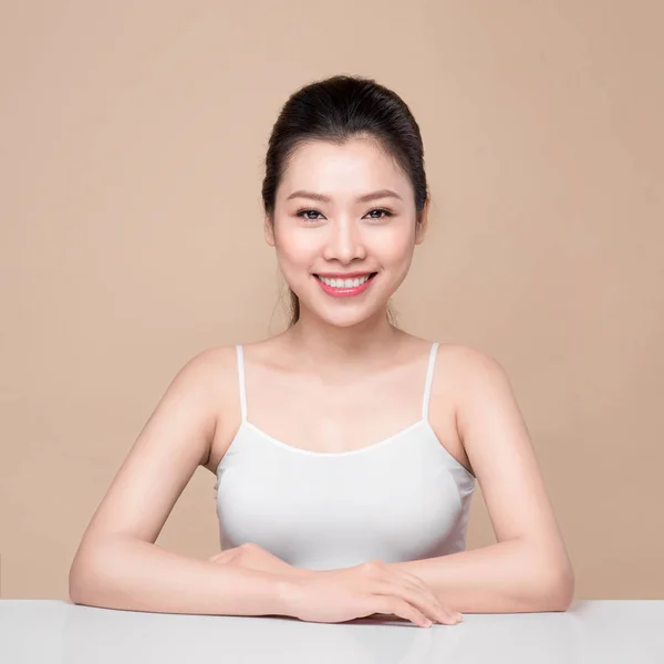 Portrait Young Beautiful Asian Woman Youth Skin Care Concept — Stock Photo, Image