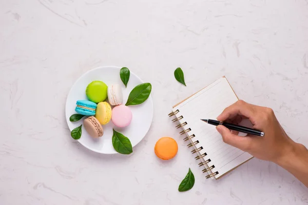 Escritorio Trabajo Del Hombre Acogedor Desayuno Estilo Laico Plano — Foto de Stock