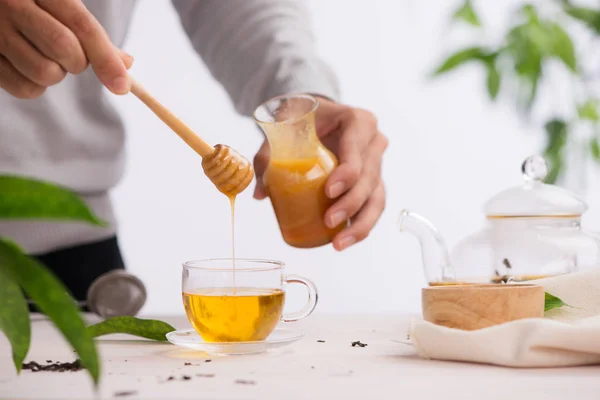 Cropped Image Arista Pouring Honey Cup Tea — Stock Photo, Image