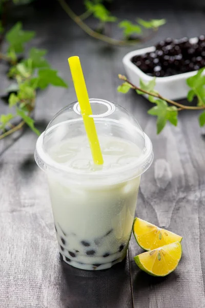 Limone Boba Bubble Tea Con Frutta Ghiaccio Tritato — Foto Stock