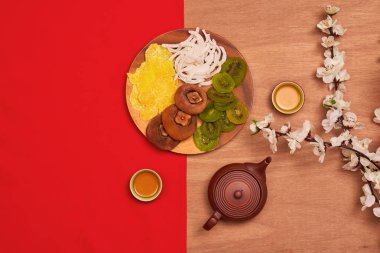 Çin yeni yılı yiyecek ve içecek natürmort kavramsal düz yatıyordu.