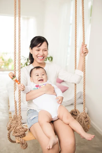 Mother and baby daughter — Stock Photo, Image