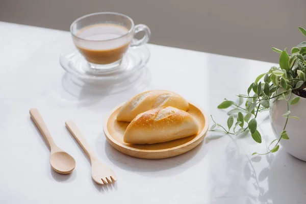 Café Manhã Com Café Pão Mesa — Fotografia de Stock