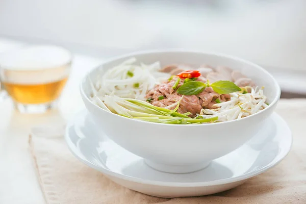 Geleneksel Vietnam Pho Noodle Bir Kase Yakın Çekim — Stok fotoğraf