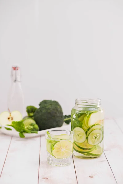 Detox Water Vegetables Fruits Diet Healthy Eating Weight Loss — Stock Photo, Image
