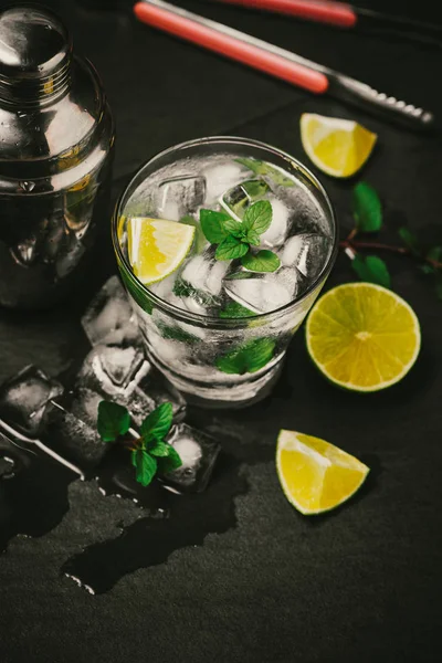 Mojito Cocktail Lime Mint Glass Grey Stone Background — Stock Photo, Image