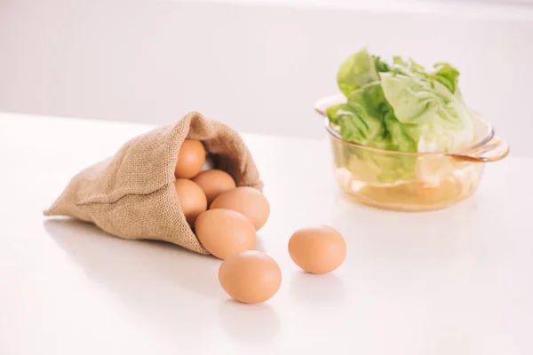 Кухня Натюрморт Свіжі Яйця Сумці — стокове фото