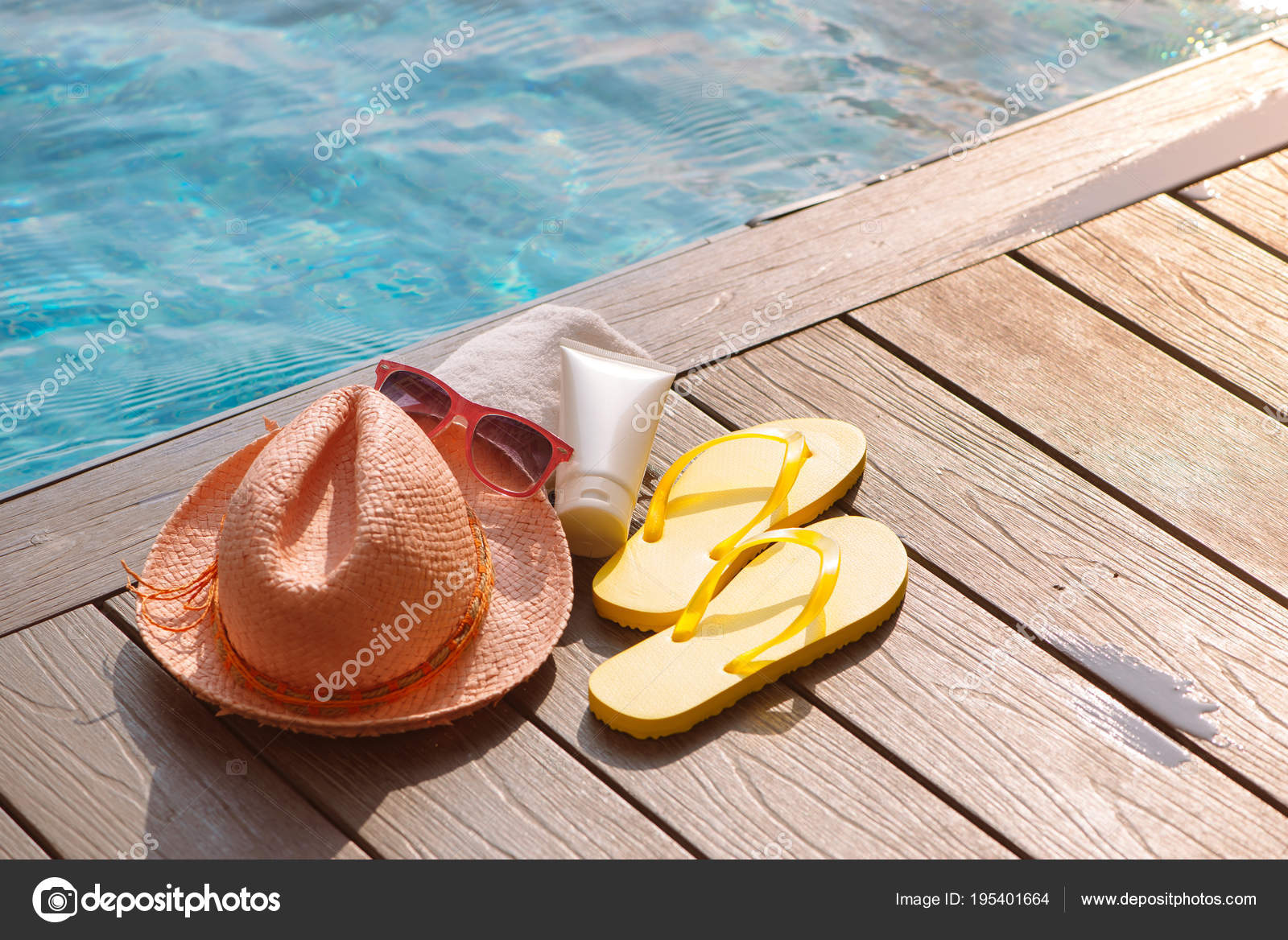 swimming pool sun hats