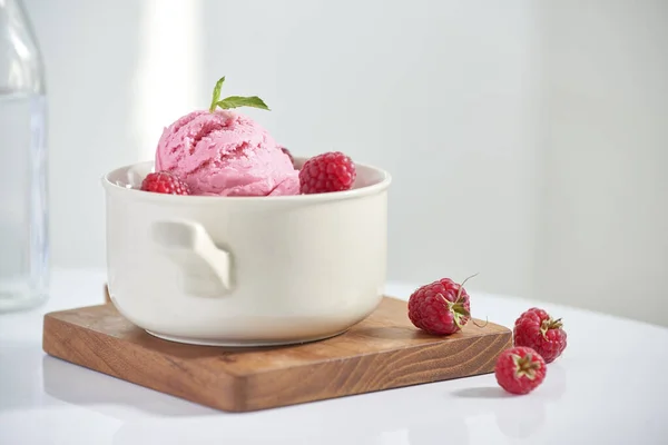 Frozen Yogurt Dessert Cherries — Stock Photo, Image