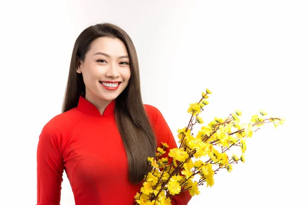 Mulheres Usam Tradição Vietnã Dai Com Damasco Flor Amarela Férias — Fotografia de Stock