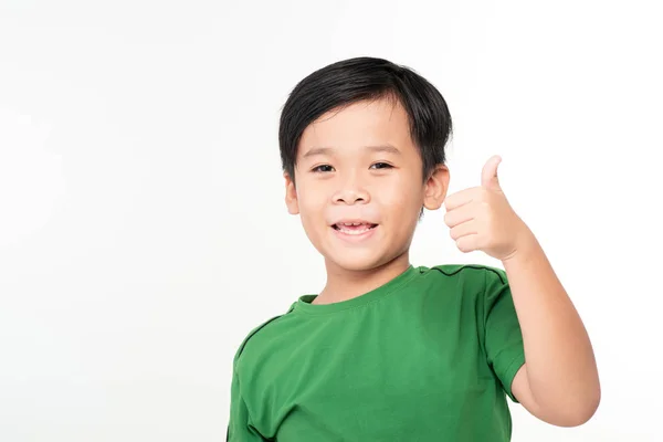 Niño Sonriente Camiseta Blanca Mostrando Pulgar Hacia Arriba Sobre Fondo — Foto de Stock