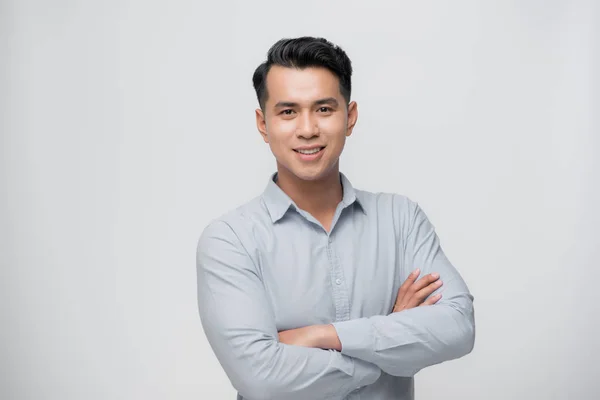 Smart Asiatische Geschäftsmann Auf Weiß — Stockfoto